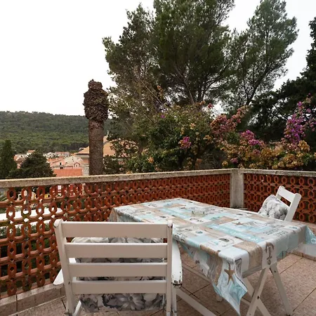 Red House Veli Lošinj