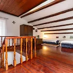Red House Vakantiehuis Veli Lošinj