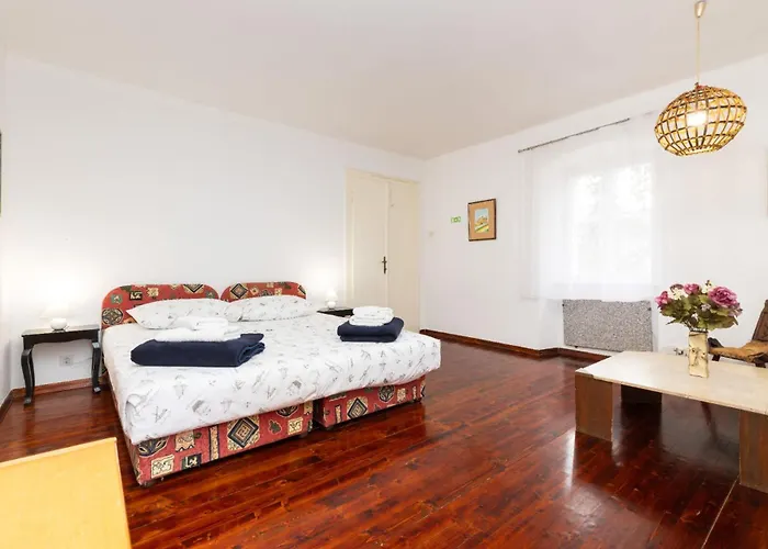 Red House Veli Losinj