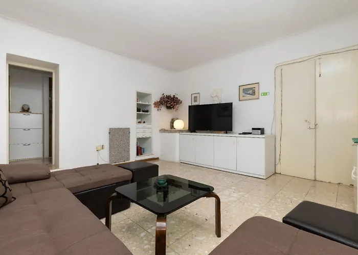 Red House Casa vacanze Lussingrande